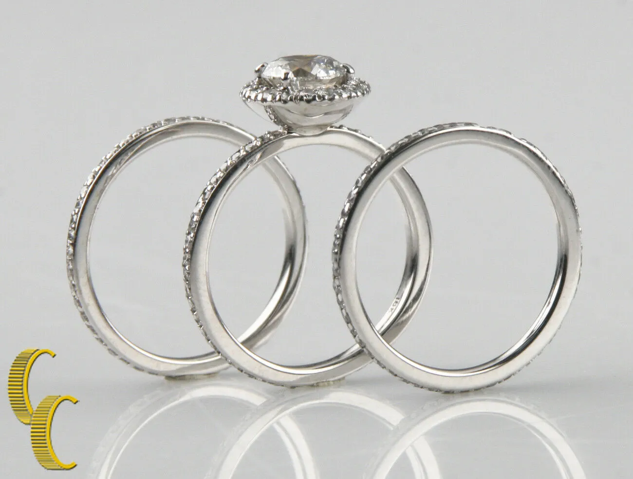 0.94 carat Round Diamond 18k White Gold Three-Ring Set GIA-Certified Size 5.25