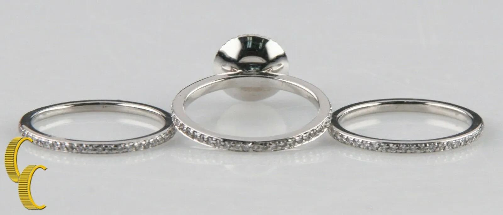 0.94 carat Round Diamond 18k White Gold Three-Ring Set GIA-Certified Size 5.25