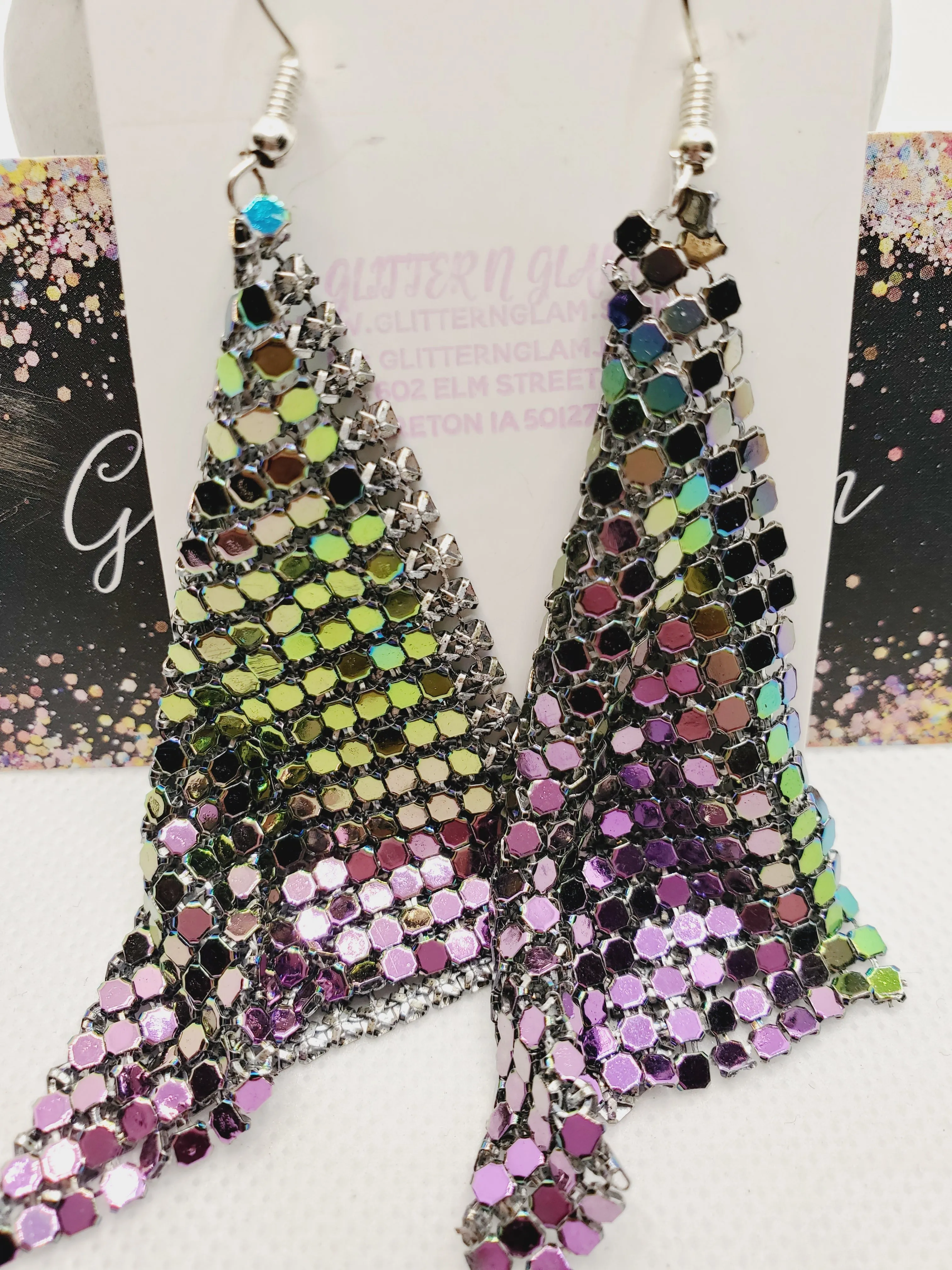 1106 Irridescent Sparkly Dangle Earrings