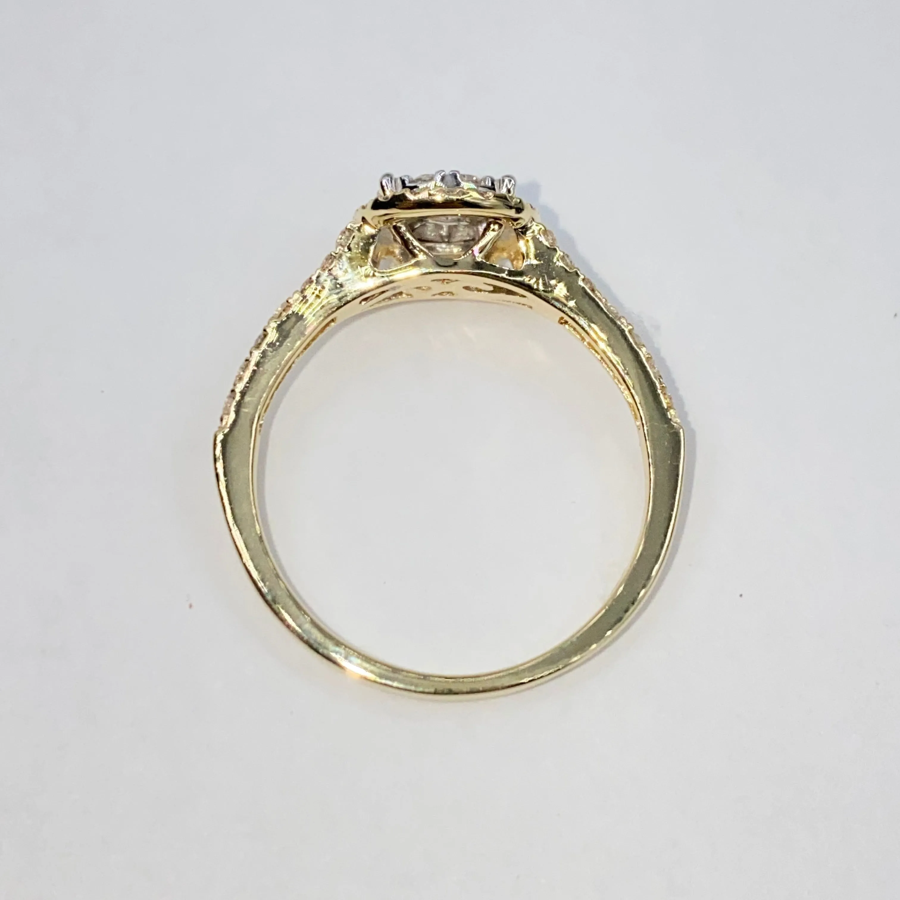 14K Ballad Circle Diamond Engagement Ring