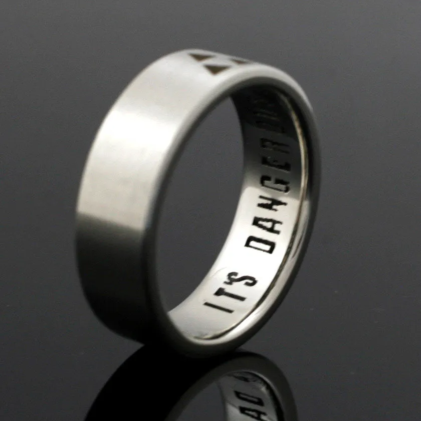 14k It's Dangerous to Go Alone - Triforce Wedding Band - Mens 7mm