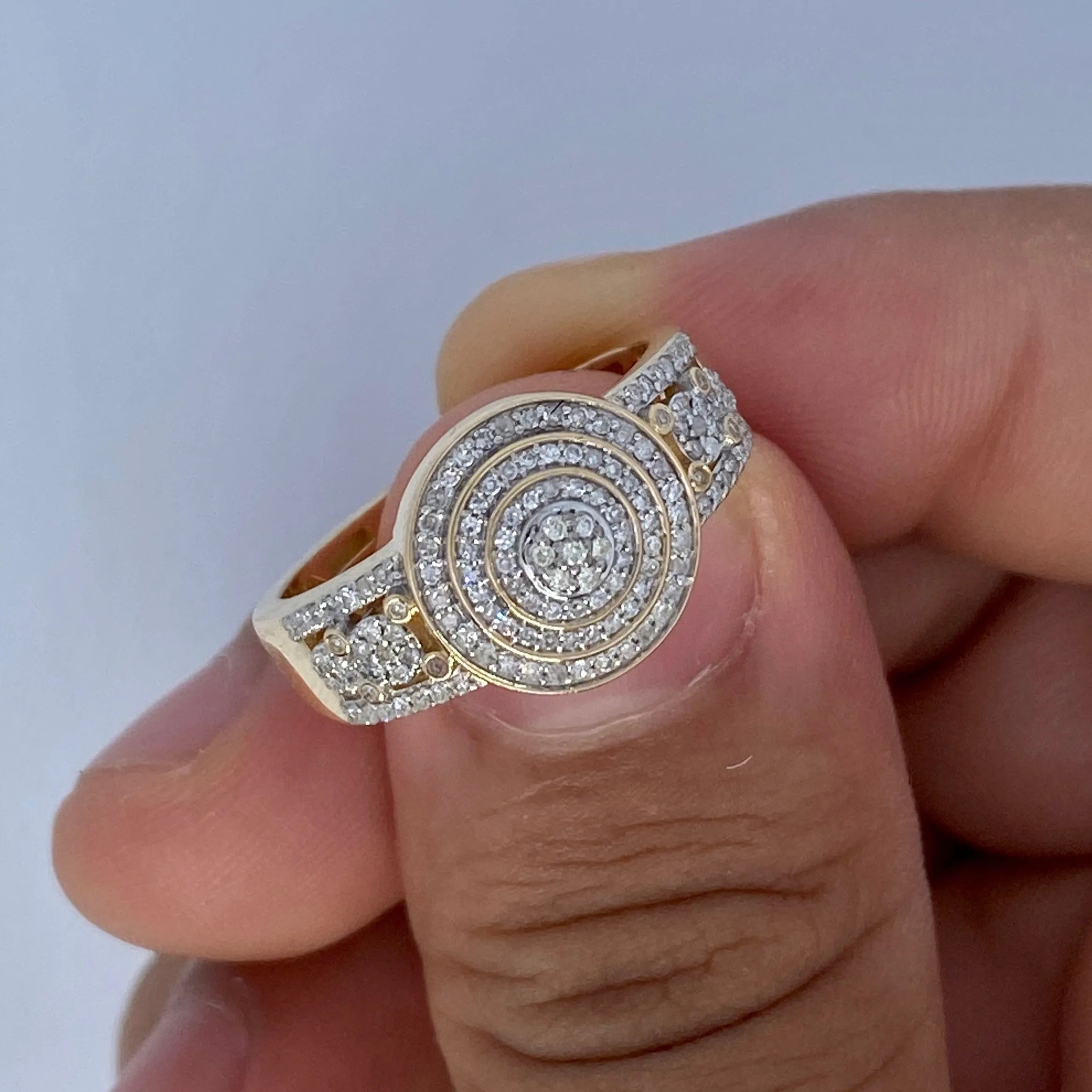 14K Ripple Diamond Ring