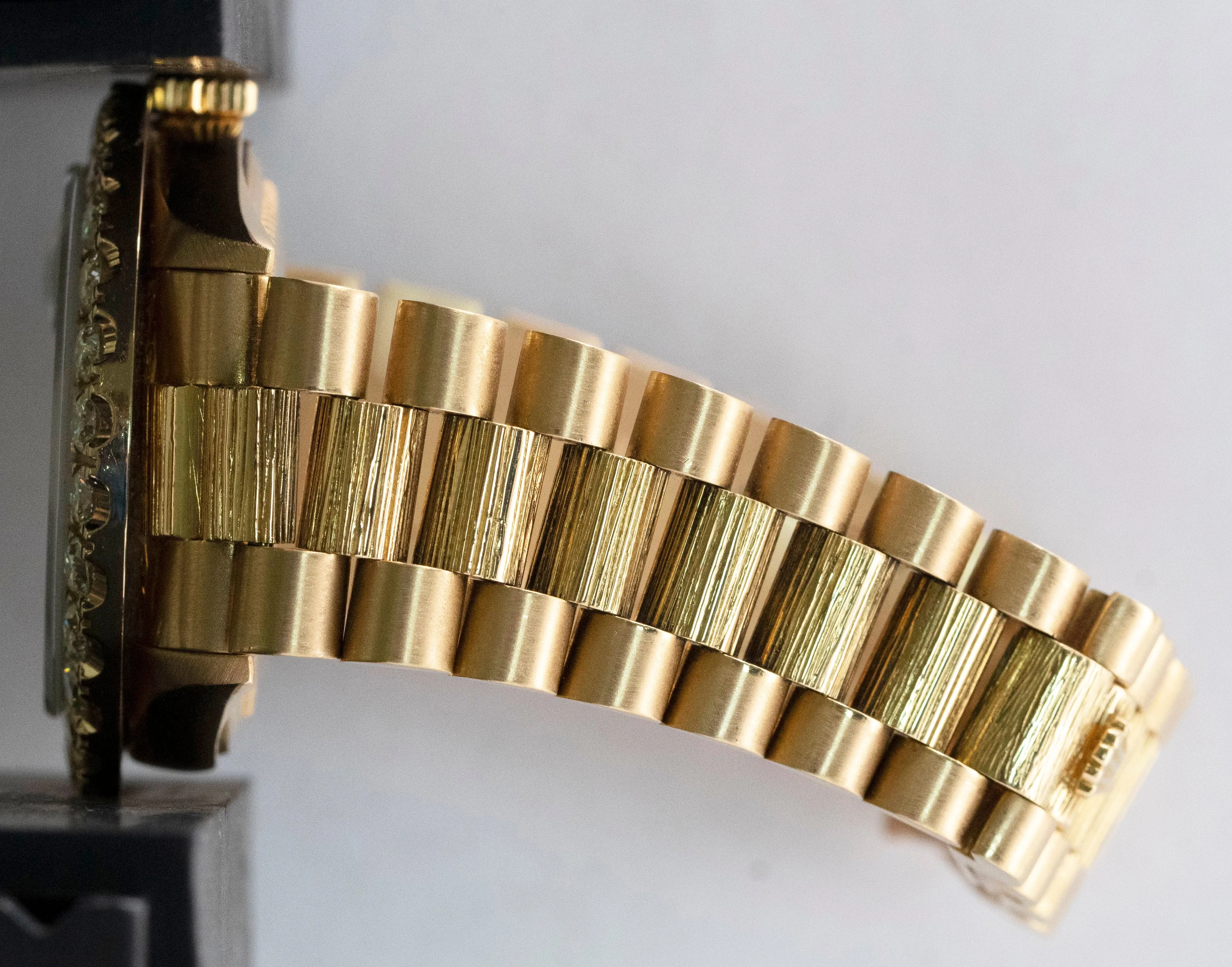 1976 Rolex Day-Date President 36mm DIAMOND Black BARK 18K Yellow Gold Watch 1807