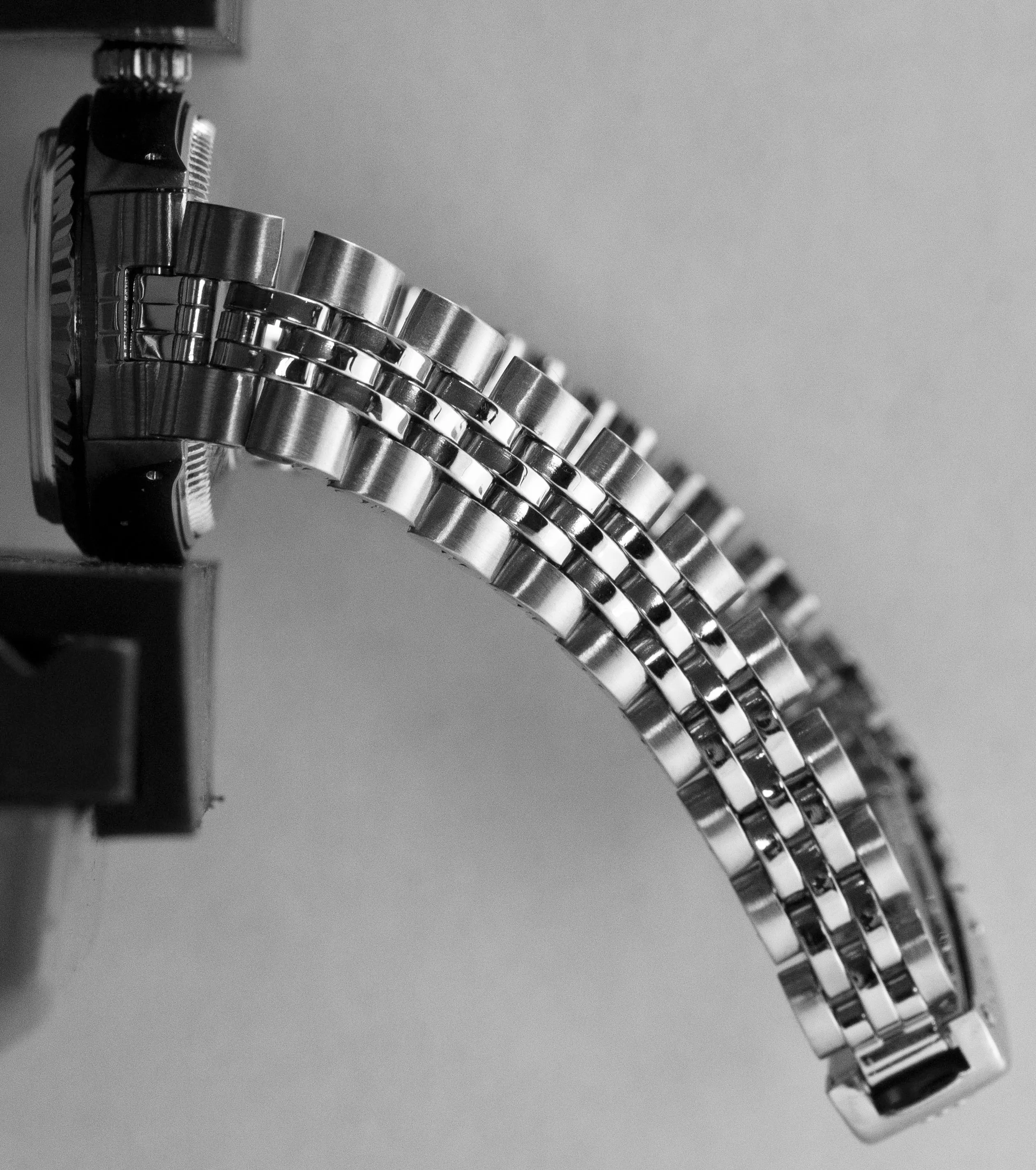 1978 Ladies Rolex Oyster Perpetual Date 26mm Silver Stainless Steel Watch 6917