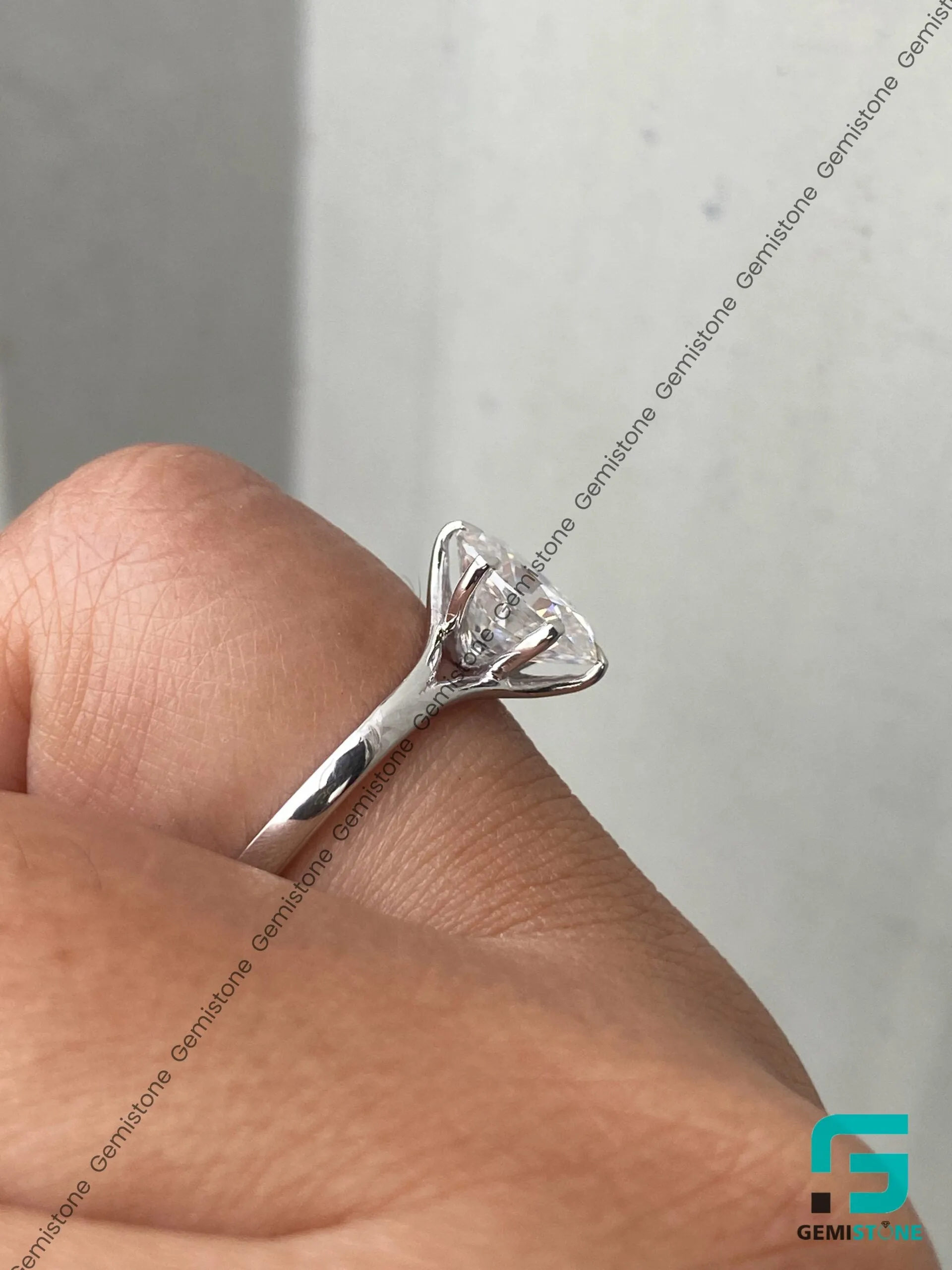 2 Ct Oval Cut Moissanite Wedding 6 Prong Tulip Setting Ring