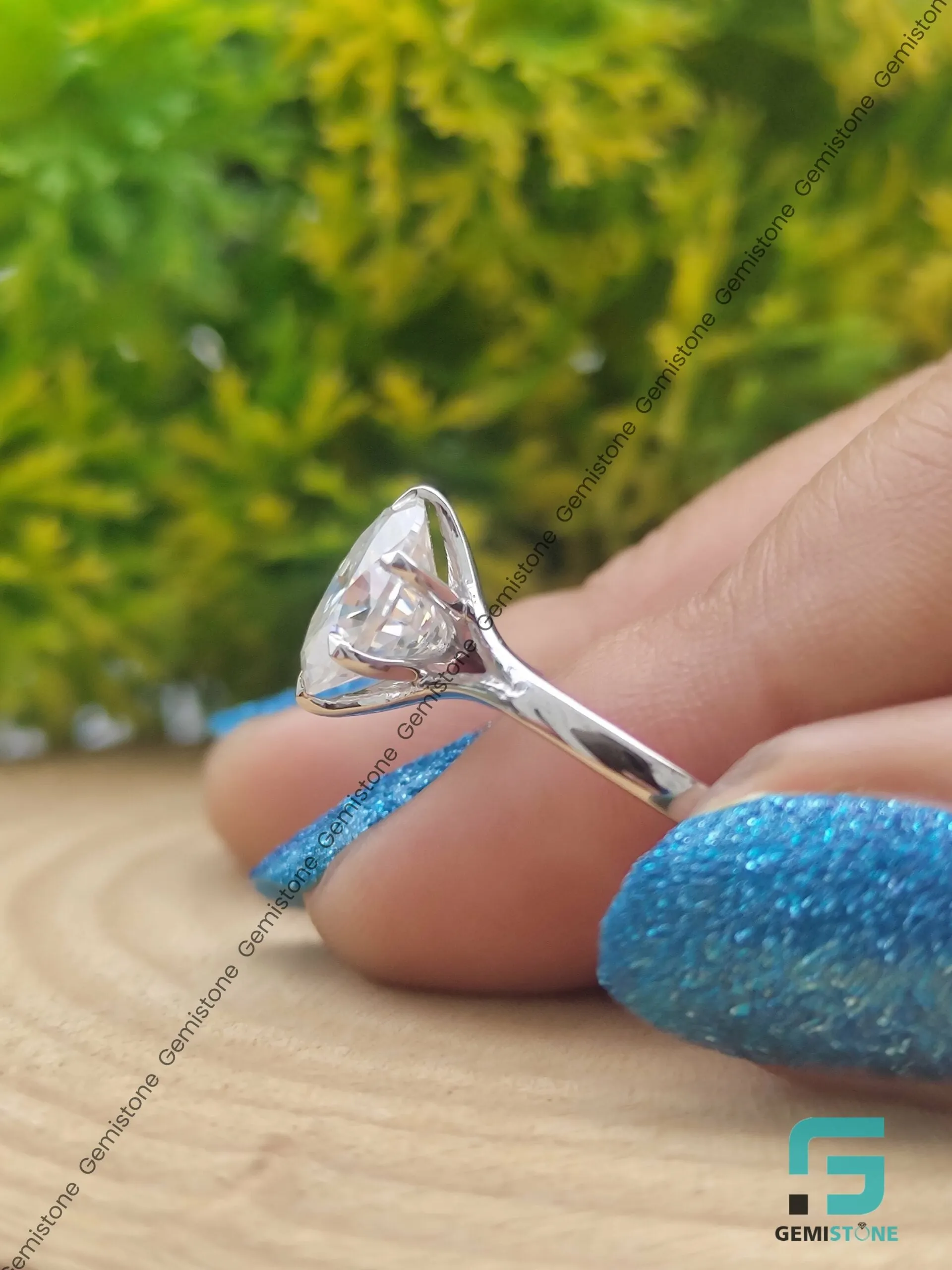 2 Ct Oval Cut Moissanite Wedding 6 Prong Tulip Setting Ring