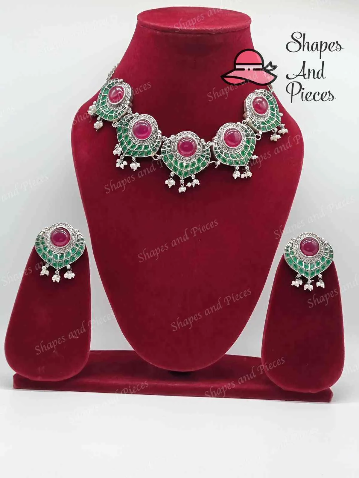 Alma Necklace