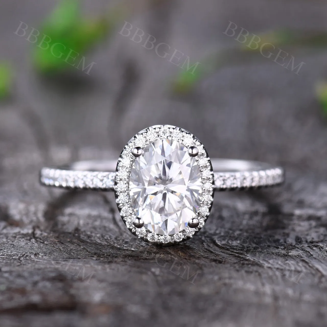 Antique 1CT Oval Cut Moissanite Engagement Ring Moissanite Halo Yellow Gold