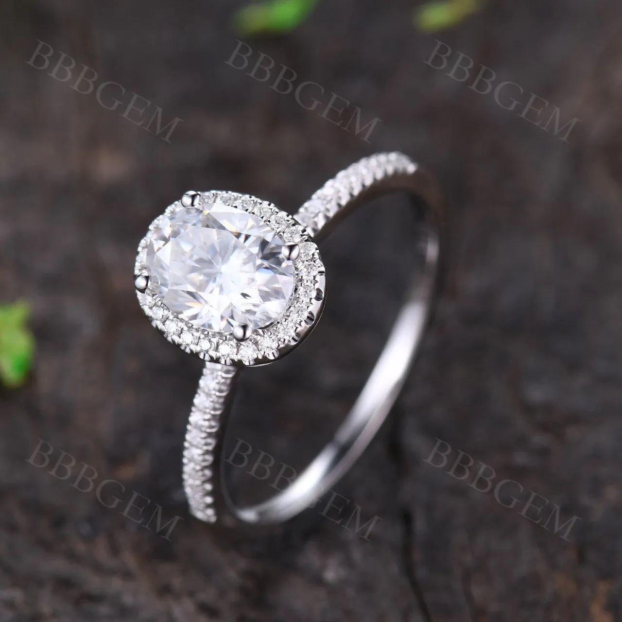 Antique 1CT Oval Cut Moissanite Engagement Ring Moissanite Halo Yellow Gold