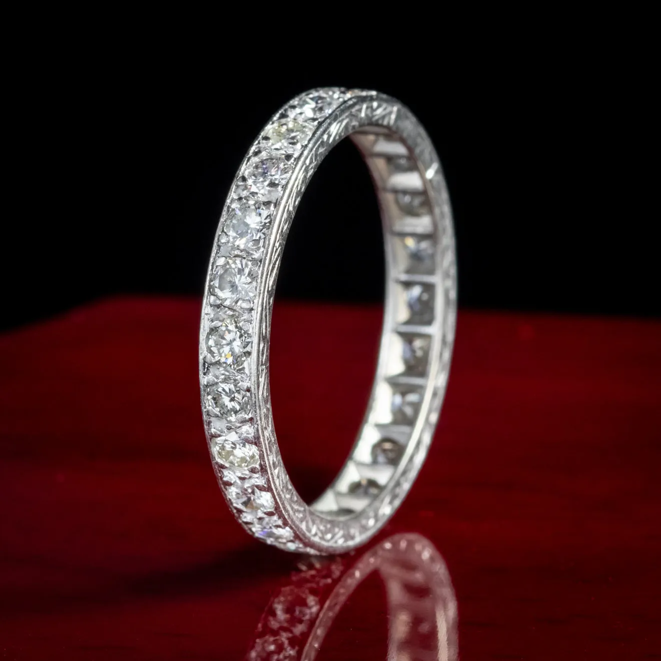 Art Deco Diamond Full Eternity Ring 18Ct Gold 2Ct Of Diamond Circa 1920