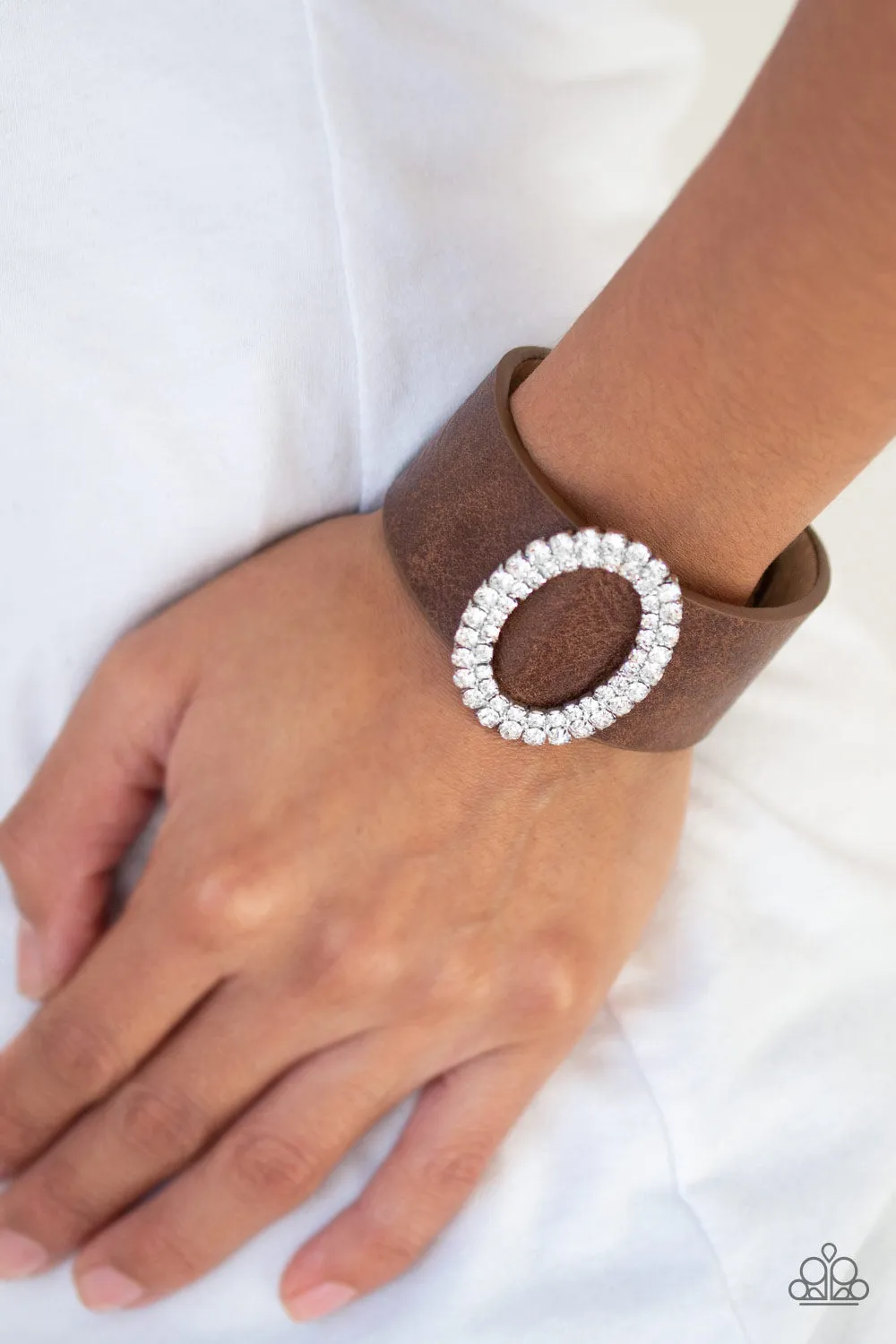 Center Stage Starlet - Brown
