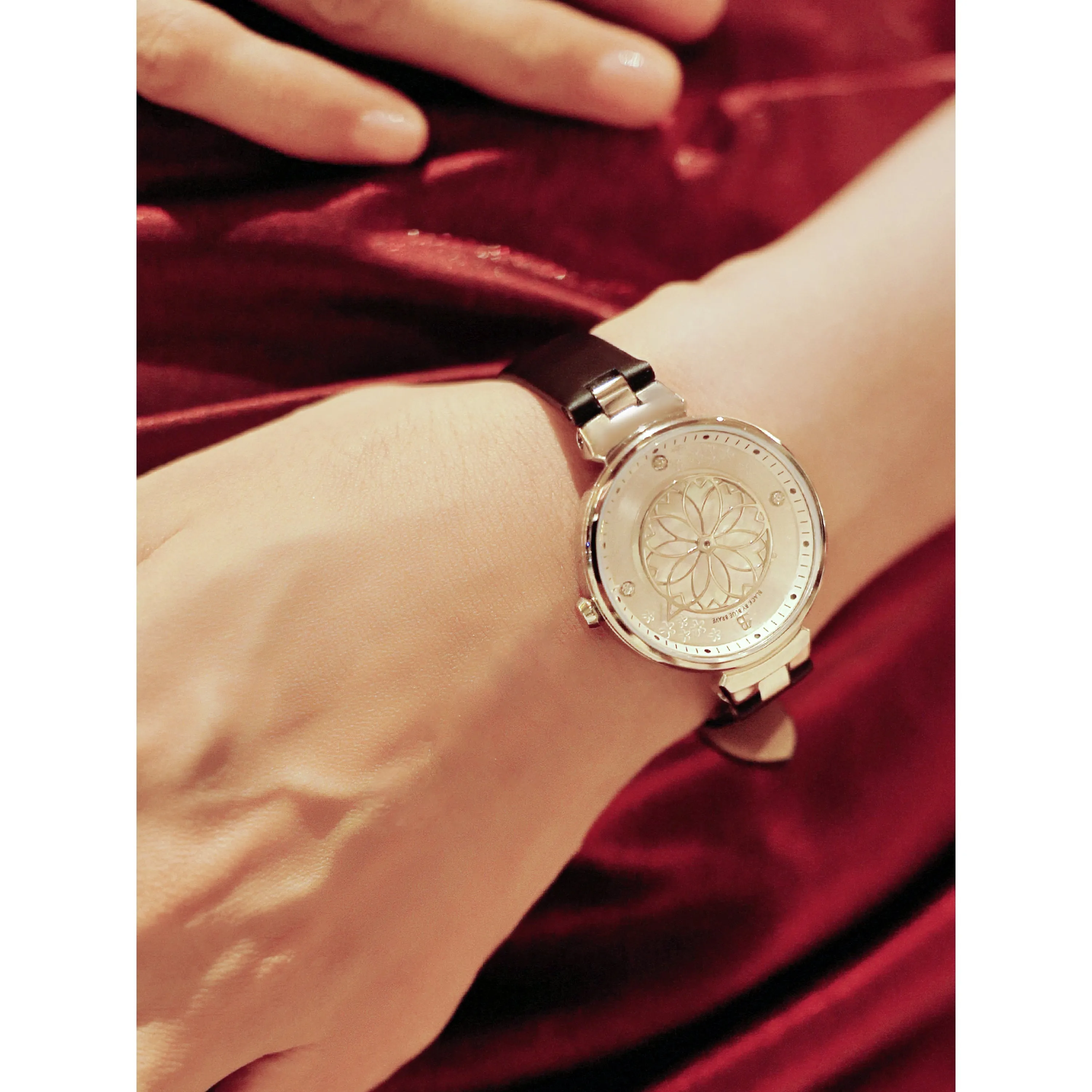 Cherry Blossom Bracelet Watch (32MM)