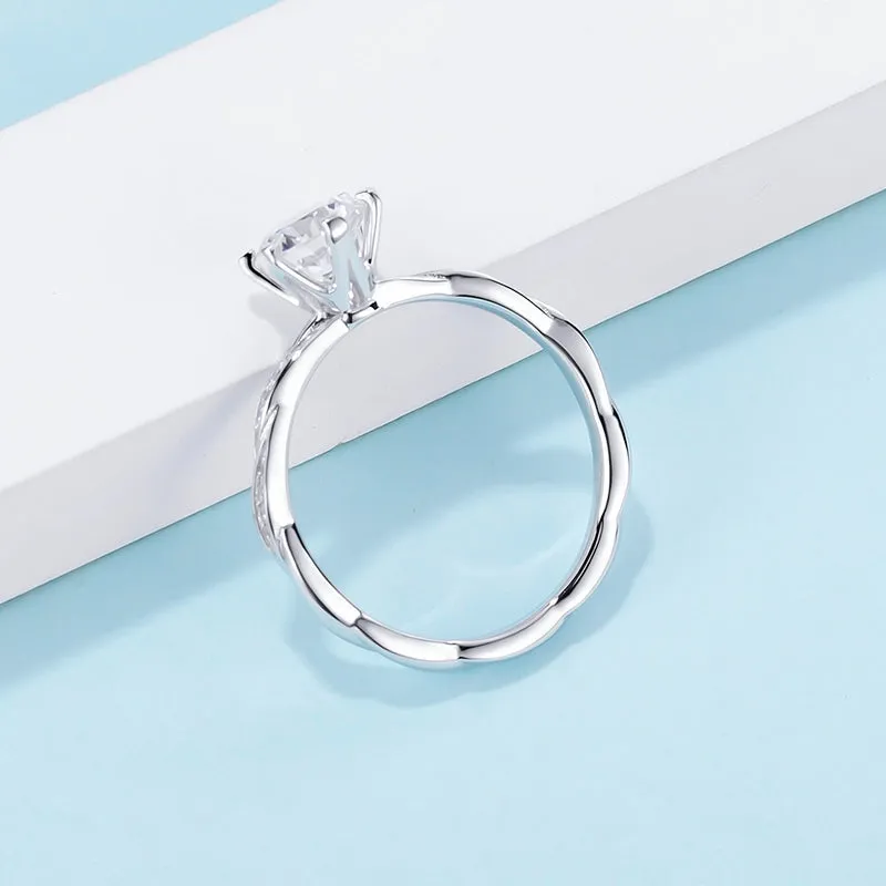 Classic Round Cut Moissanite Diamond Happy Solitaire Rings