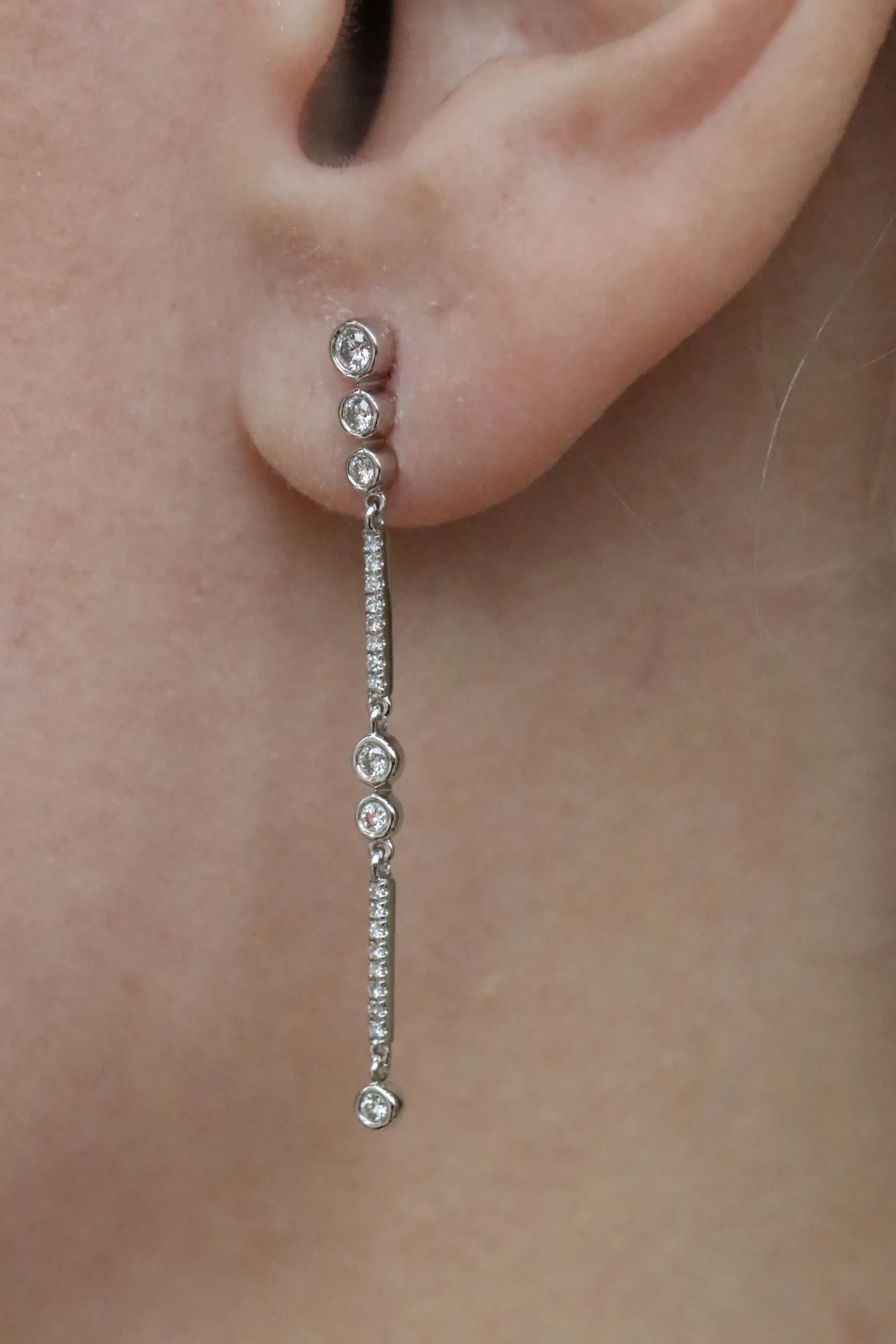 Diamond Dangle Earrings in 14kt Gold