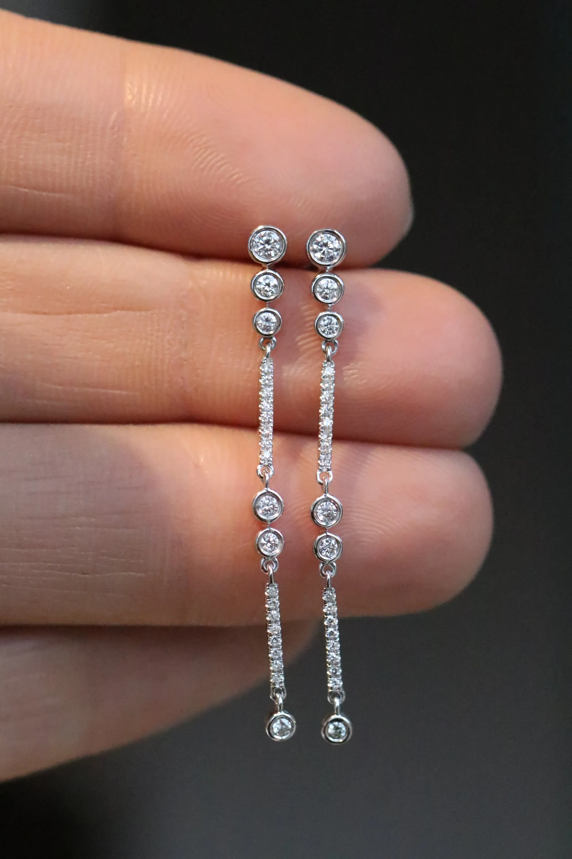 Diamond Dangle Earrings in 14kt Gold