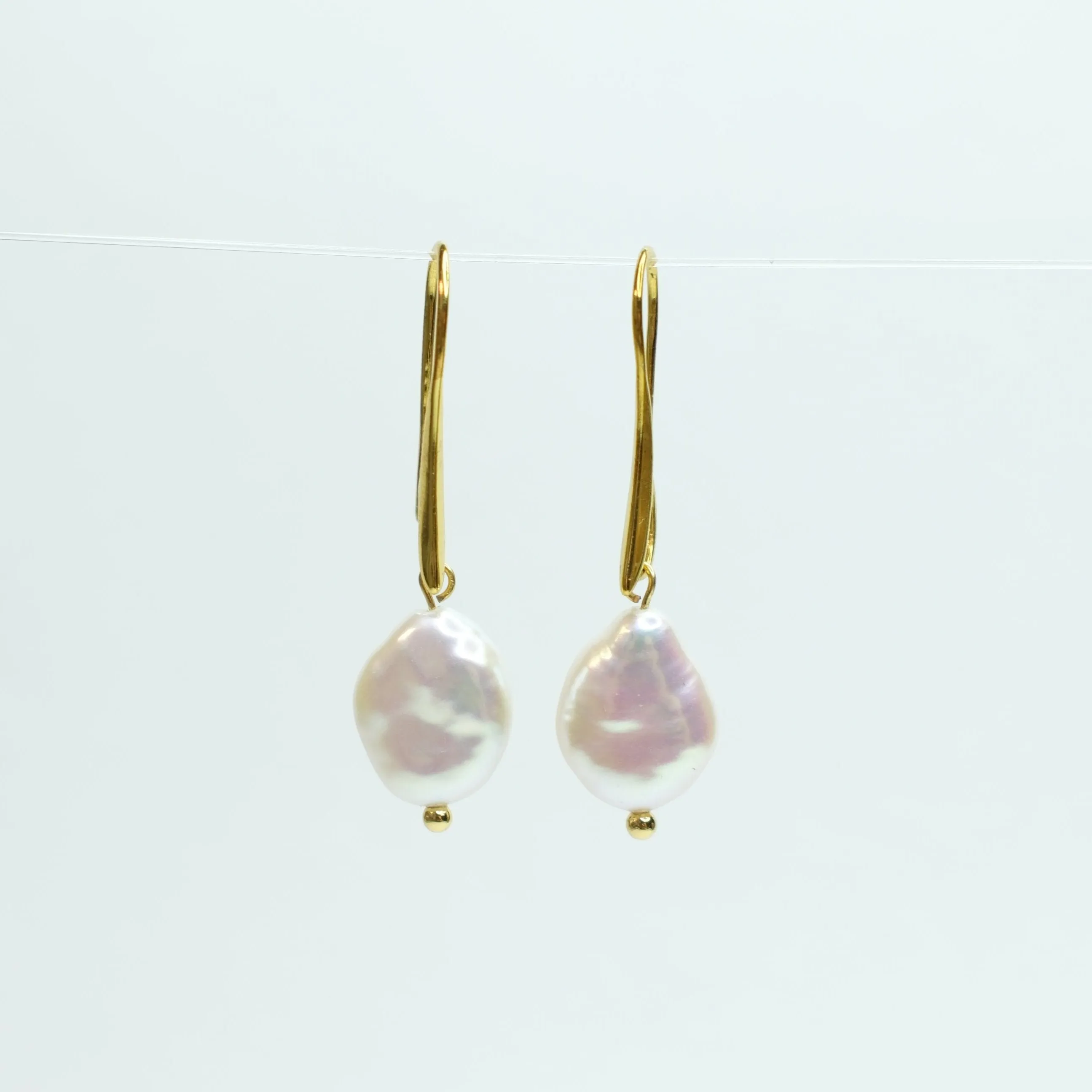 Drop Pearl Earring