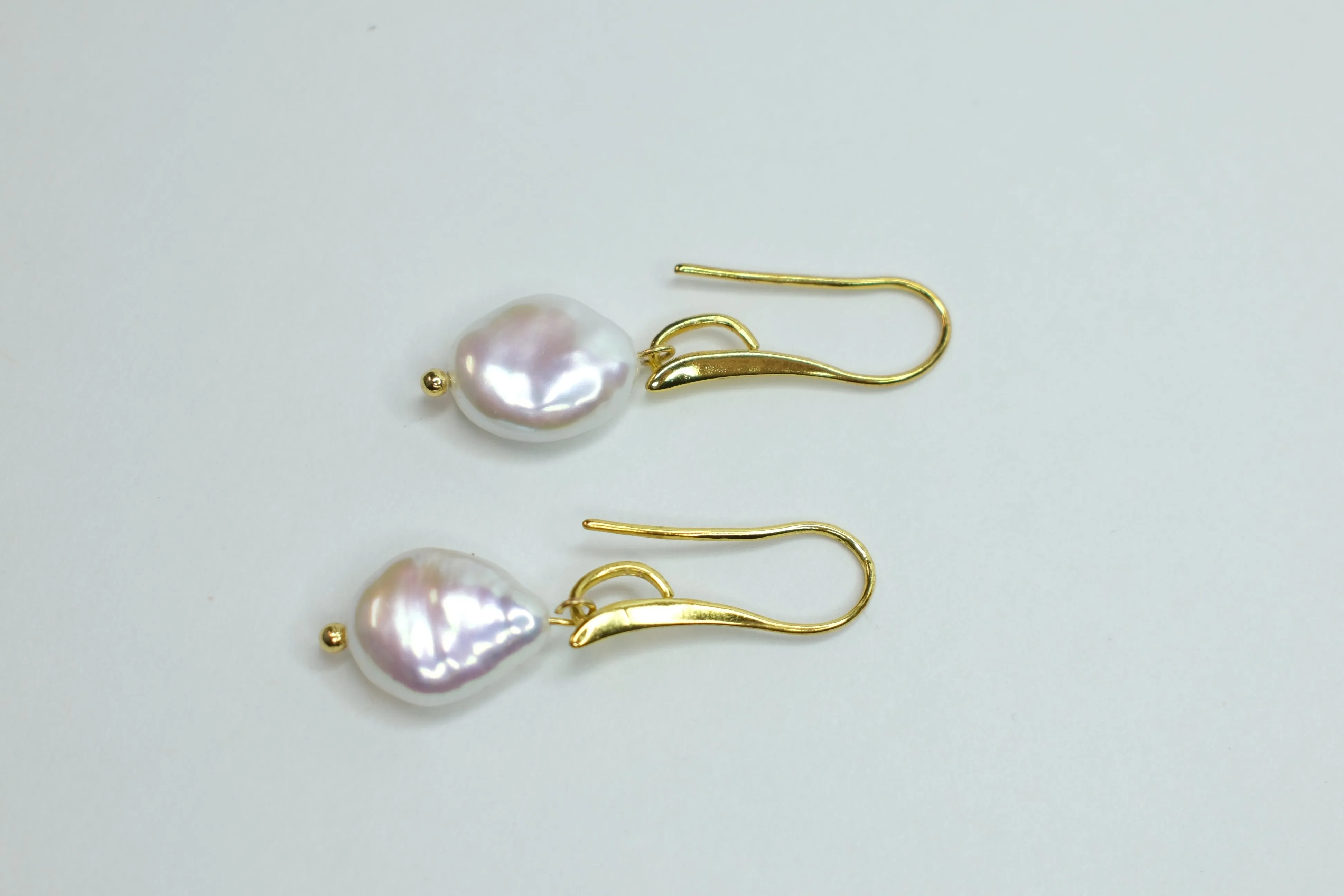 Drop Pearl Earring