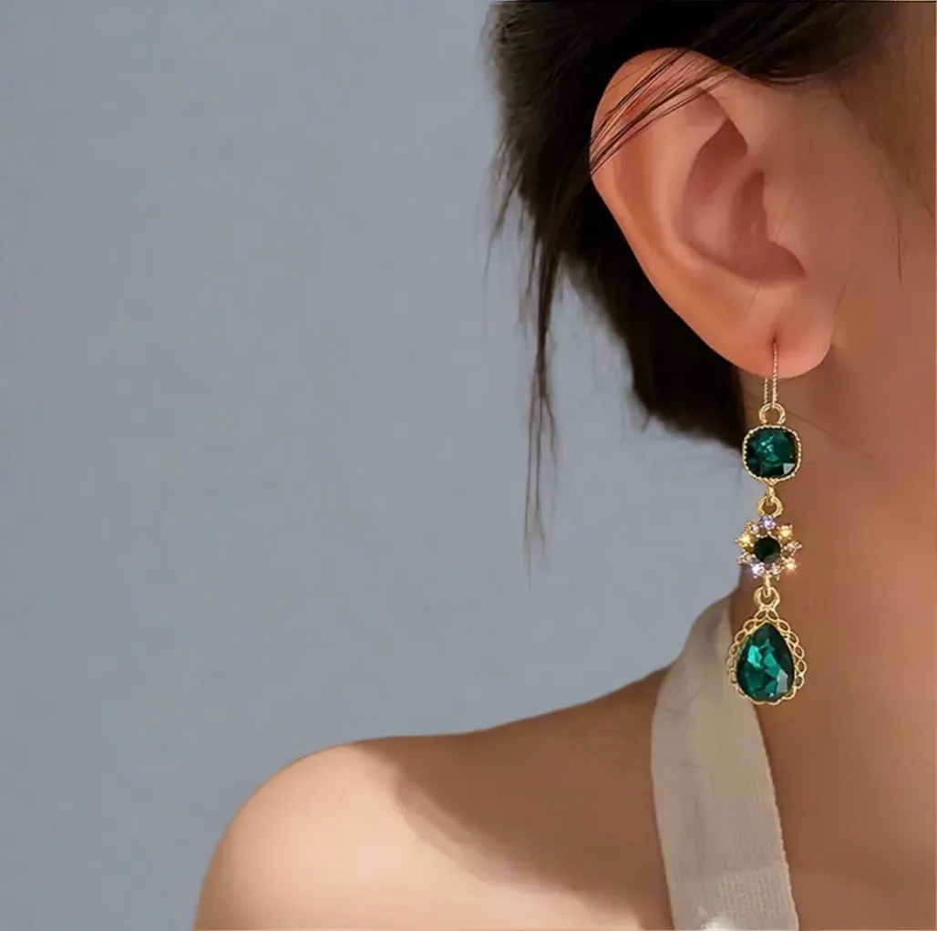 Emerald Green Glass Earrings