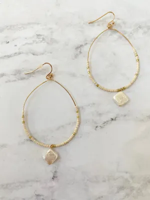 ER97 Pearl drop bead earrings