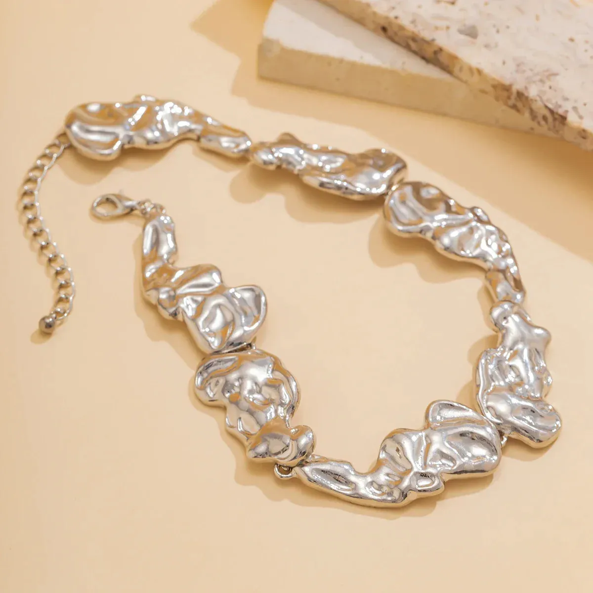 Exaggerated Irregular Big Metal Thick Choker Necklace for Women Trendy Chunky Collar on Neck Accessories Fashion Jewelry Female