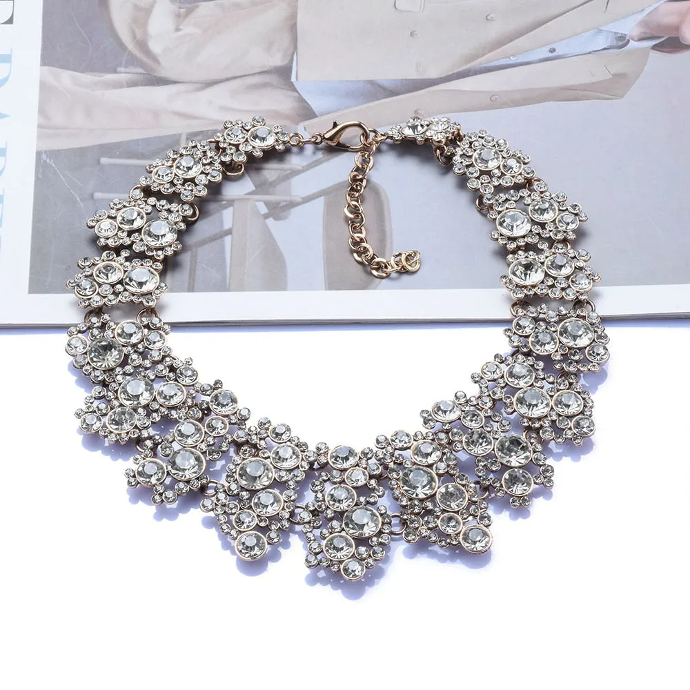 Fashion Pearls Statement Choker