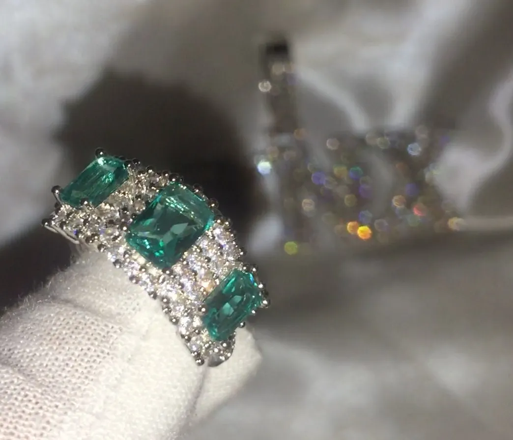 Green Diamond Engagement Rings | Green Diamond Ring | Womens Green Diamond Ring | Promise Ring | Womens Engagement Ring | Halo Ring