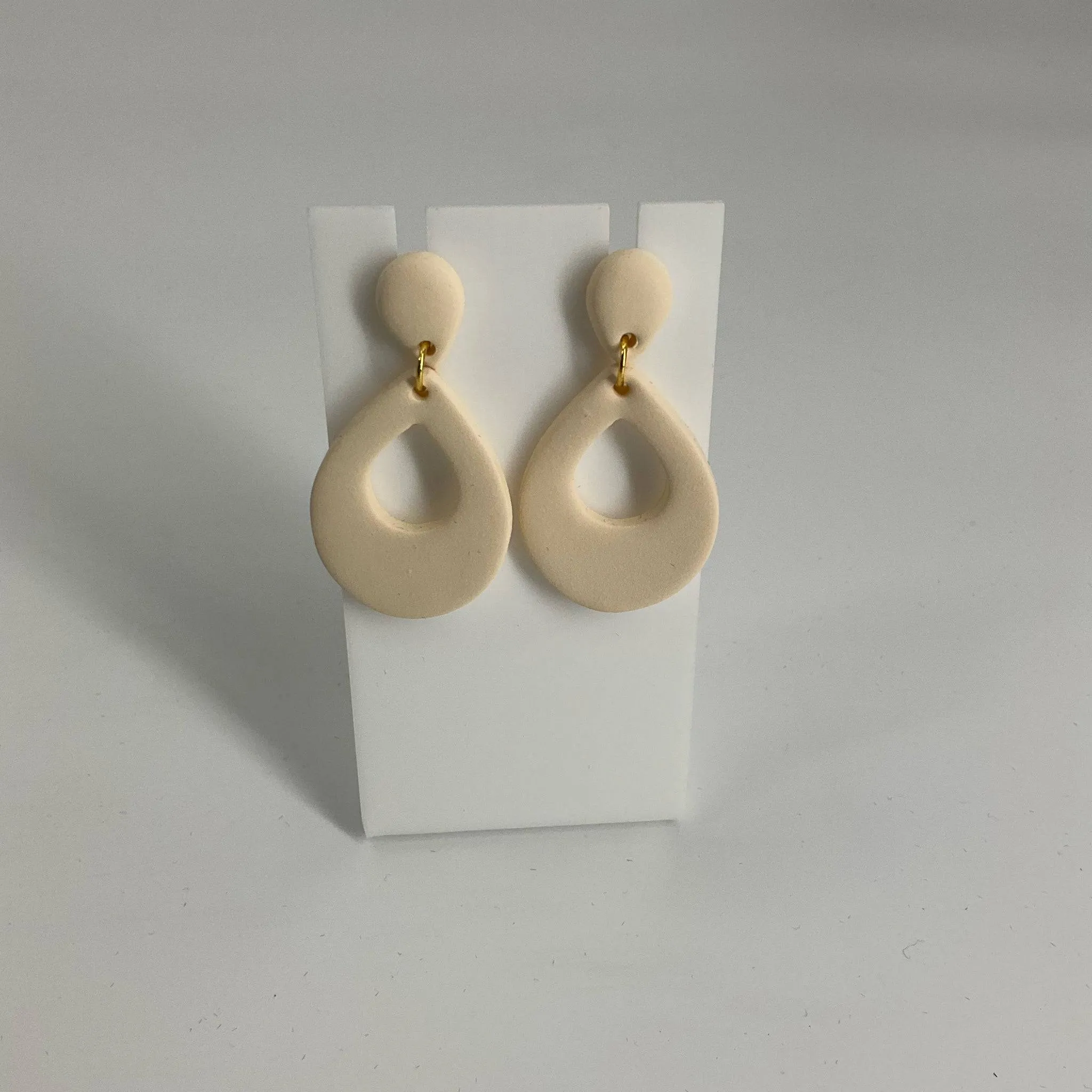Handmade Cream-Colored Teardrop Dangle Earrings