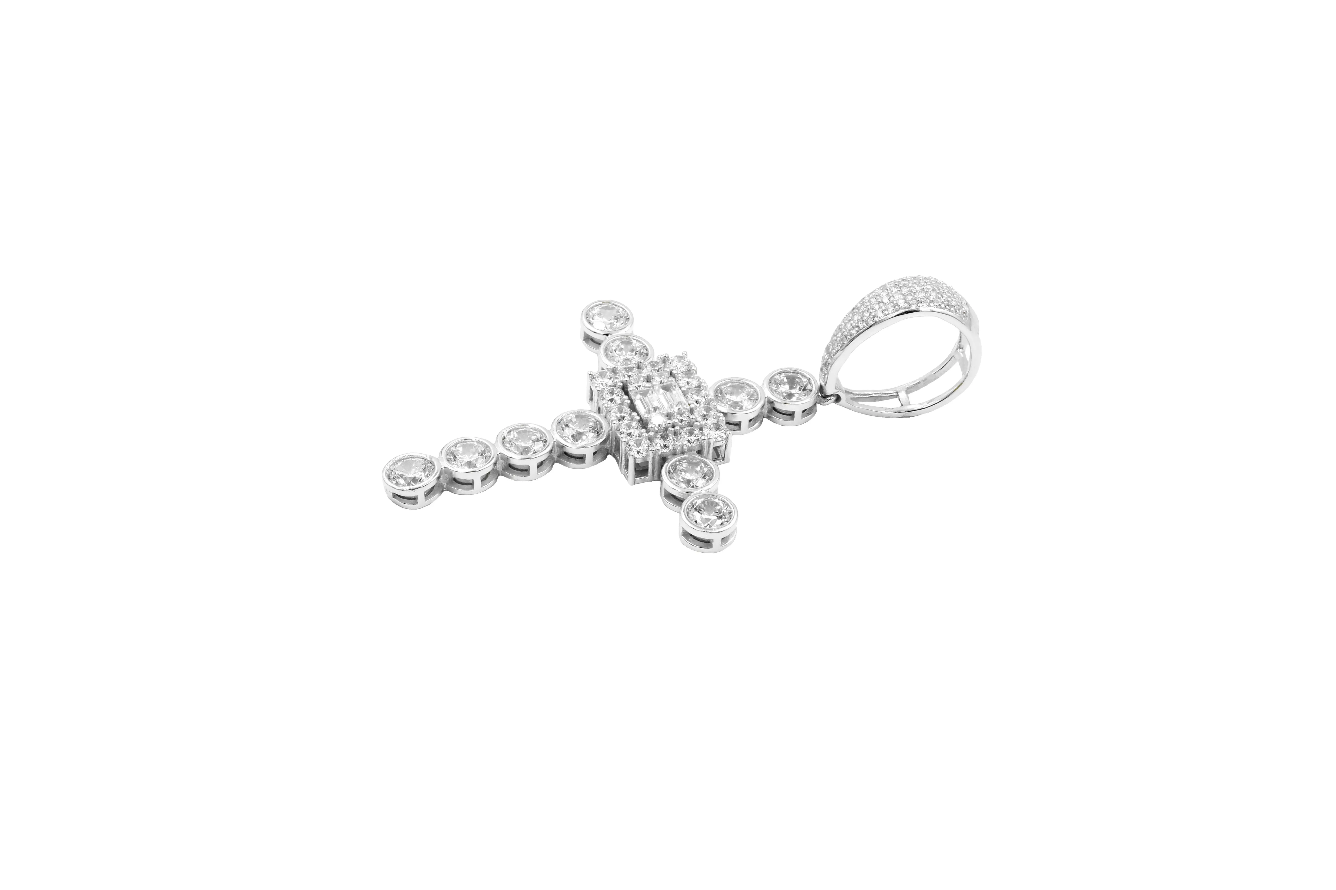 INCREDIBLE CROSS PENDANT | 9211801