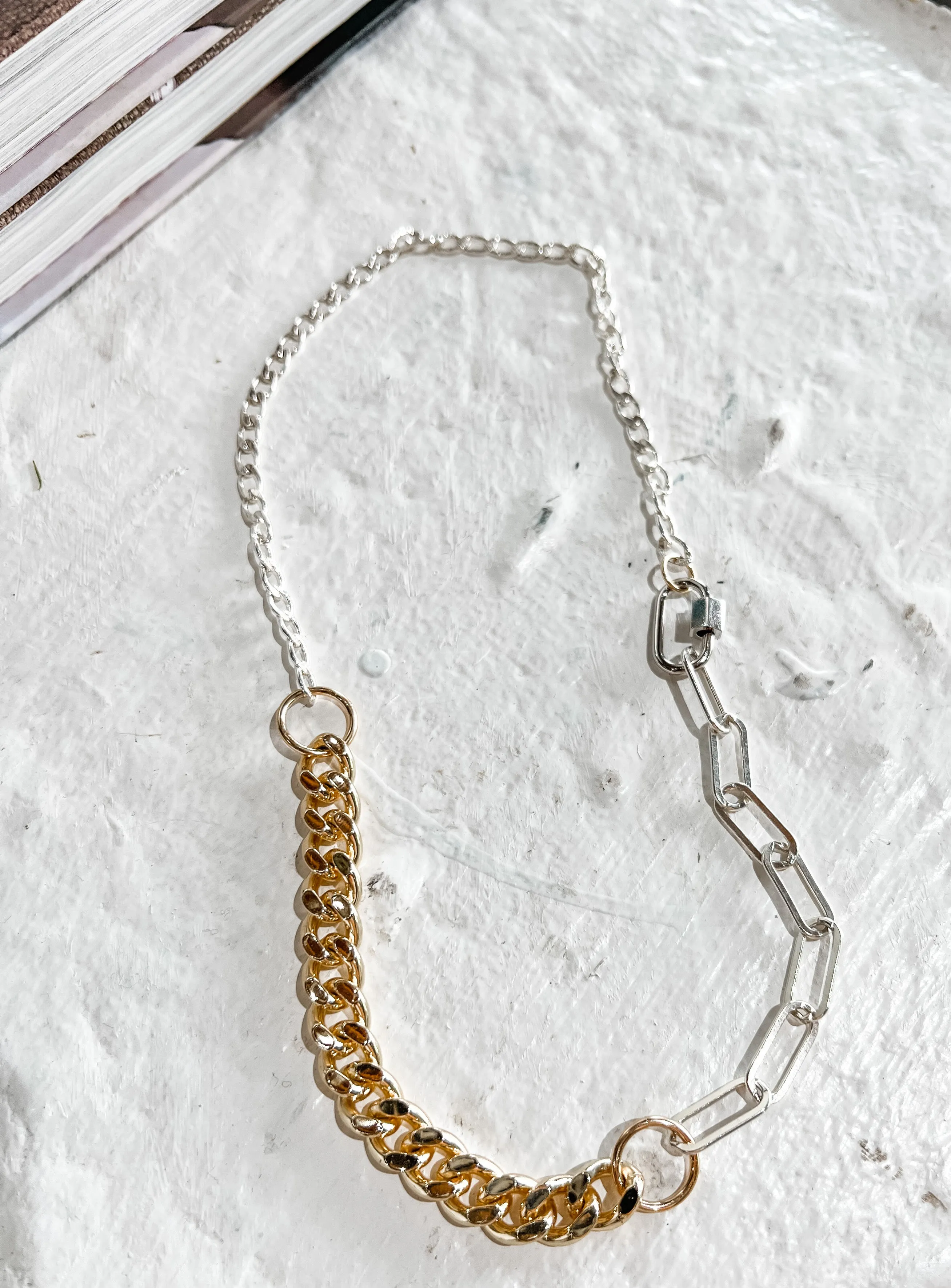 JAZZY MIXED METAL CHAIN