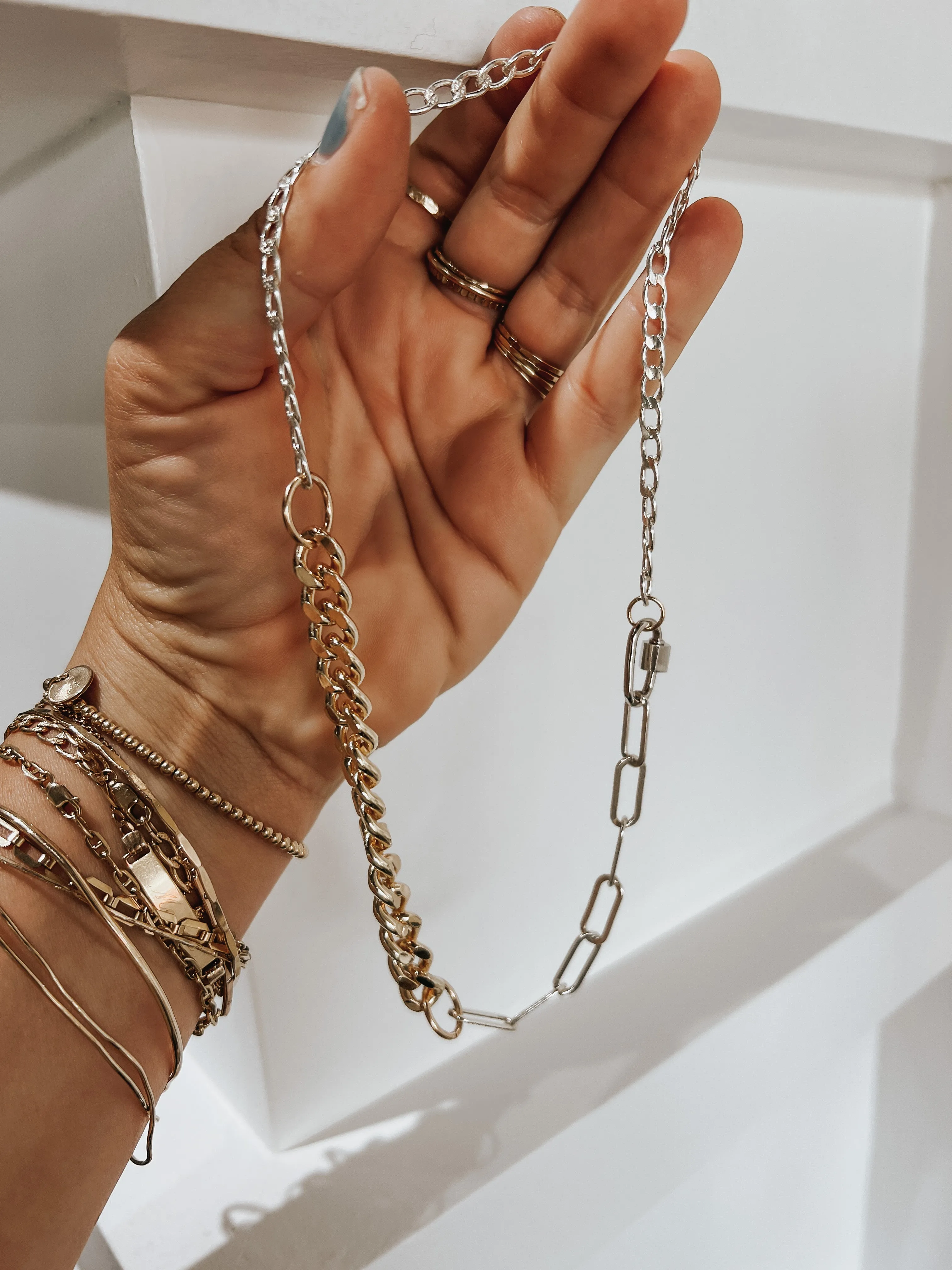 JAZZY MIXED METAL CHAIN