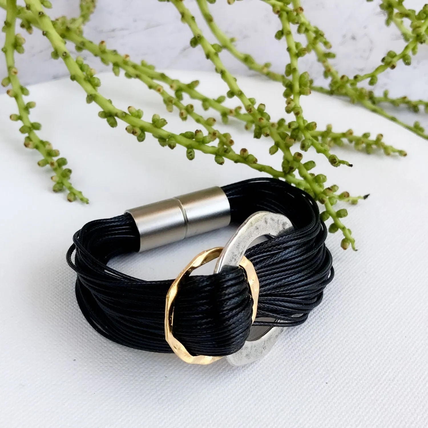 Kylie - Intertwined hoops bracelet