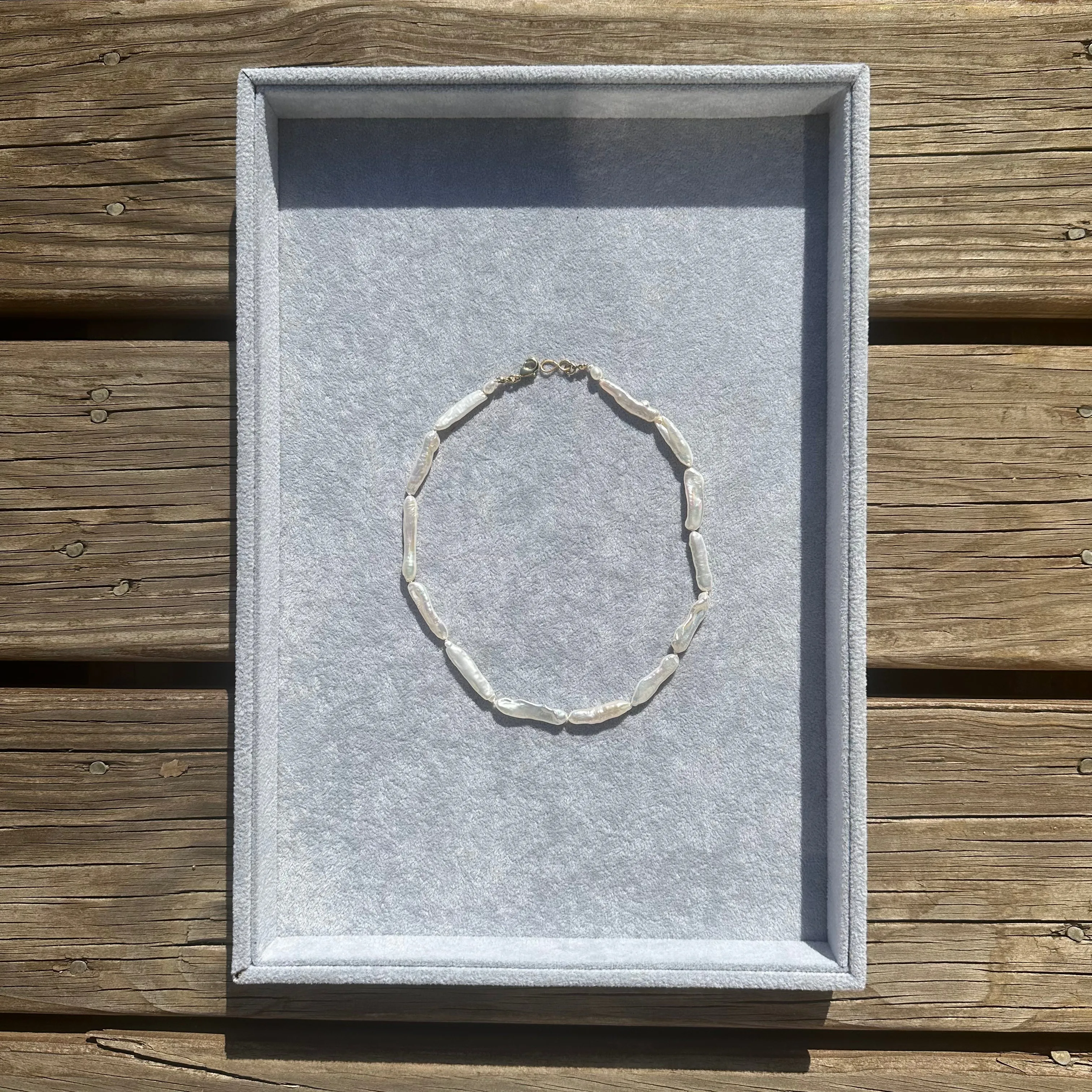 LONG FRESHWATER PEARL NECKLACE