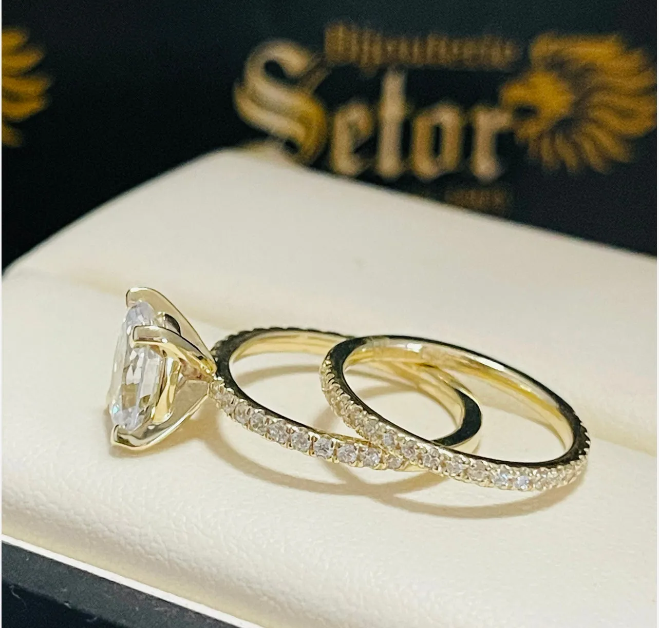 Lucy wedding rings