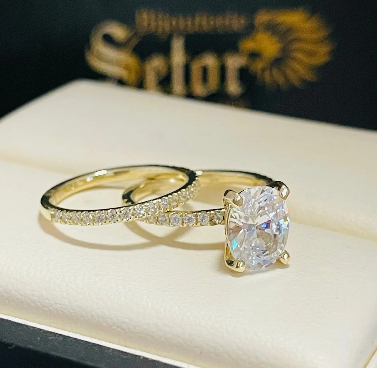 Lucy wedding rings