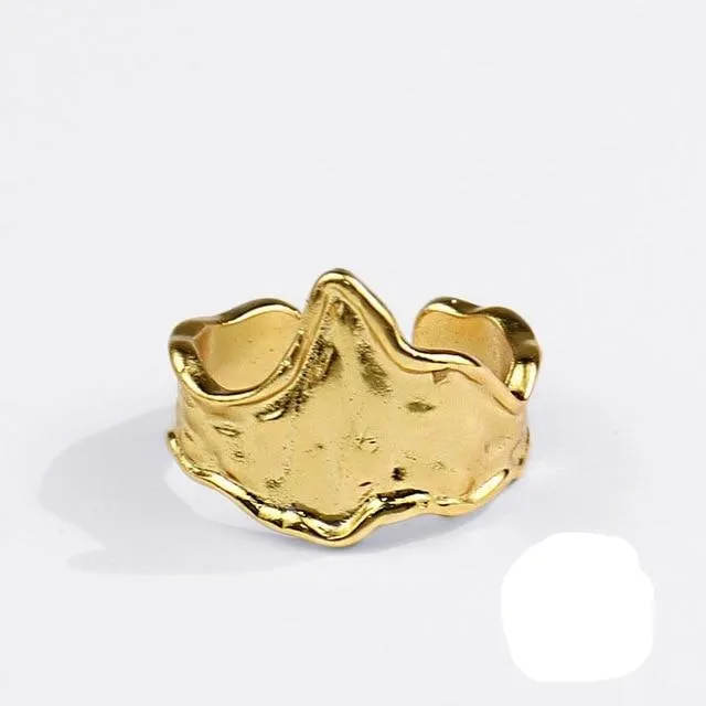 Luxirious White Sapphire Engagement Ring Yellow Gold For Women Jewelry