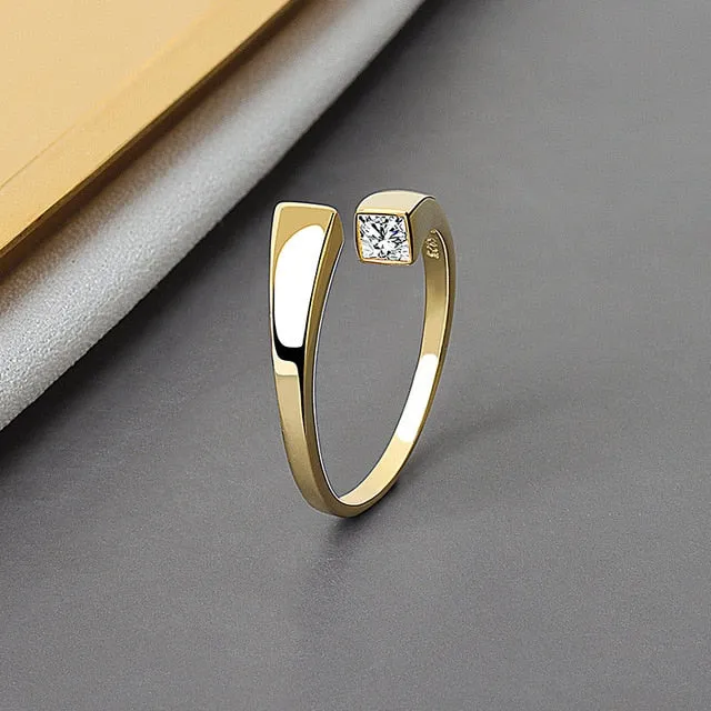 Luxirious White Sapphire Engagement Ring Yellow Gold For Women Jewelry