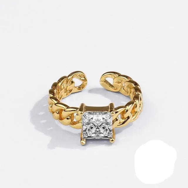 Luxirious White Sapphire Engagement Ring Yellow Gold For Women Jewelry
