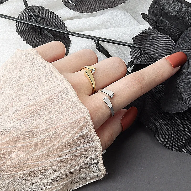 Luxirious White Sapphire Engagement Ring Yellow Gold For Women Jewelry