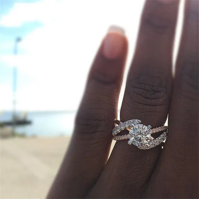 New Trendy Crystal  Engagement Claws Design Hot Sale Rings For Women AAA White Zircon Cubic elegant rings Female Wedding Jewelry