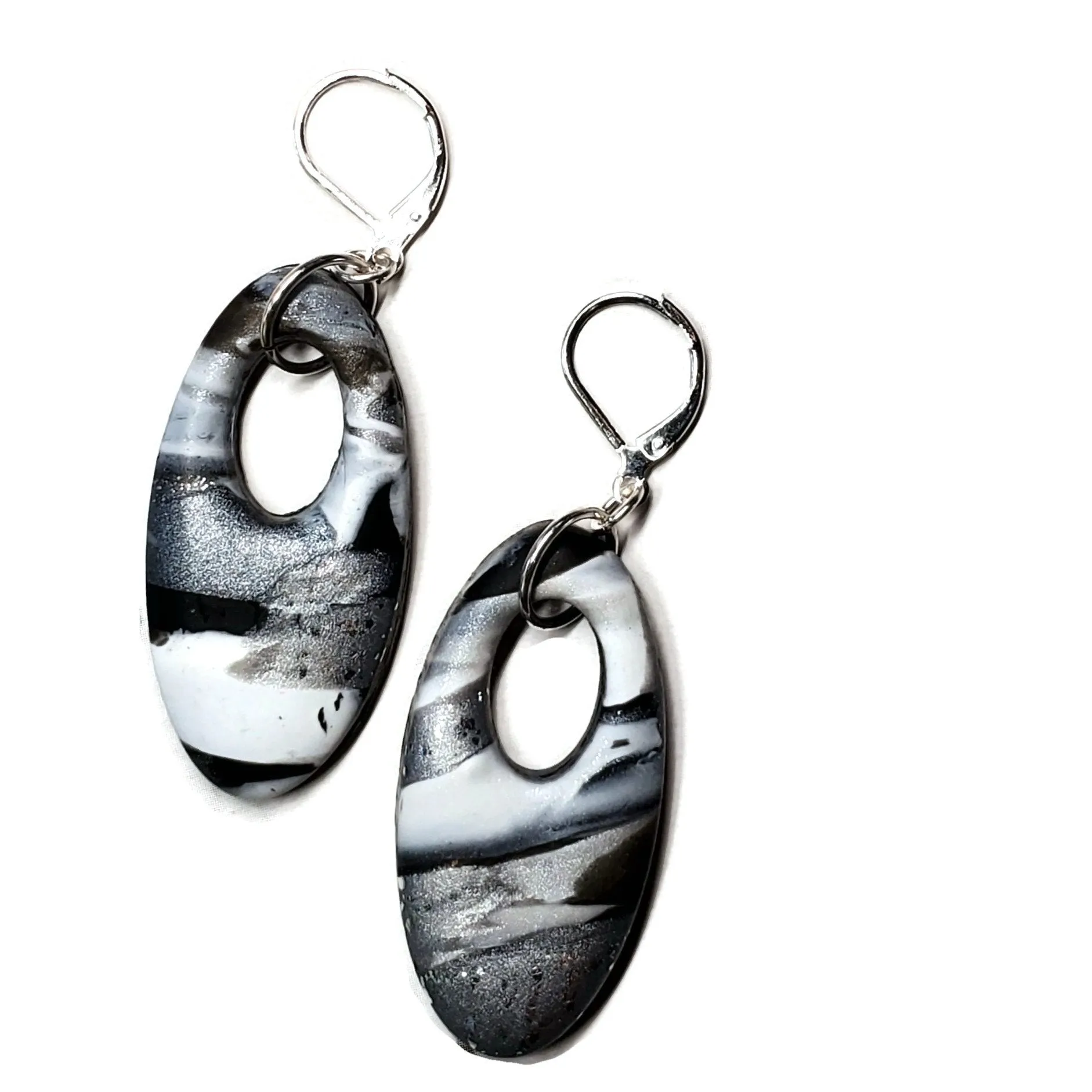Oval Cutout Dangle Earring - Calacatta