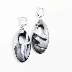 Oval Cutout Dangle Earring - Calacatta