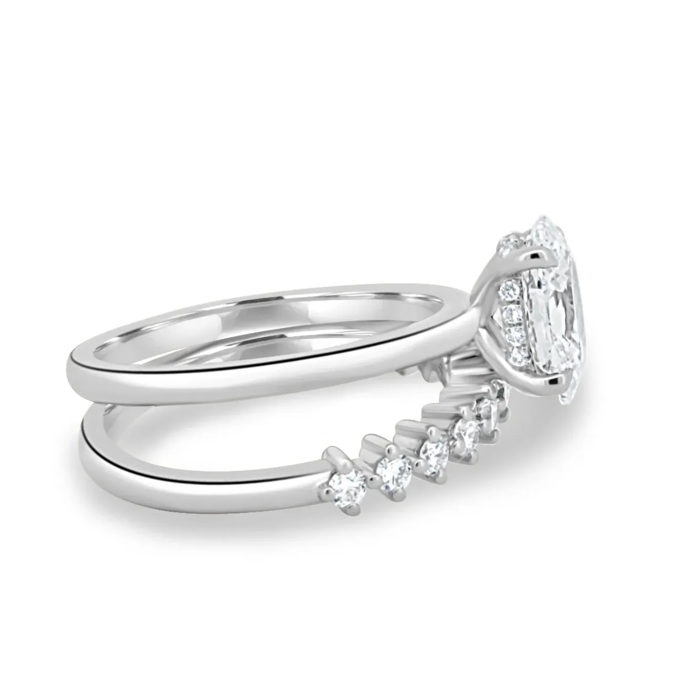 Oval on a Diamond Double Band