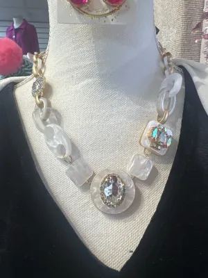 Pearl and Gold Necklace