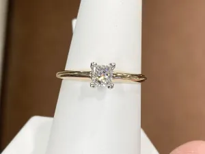 Princess Cut Diamond Engagement Ring