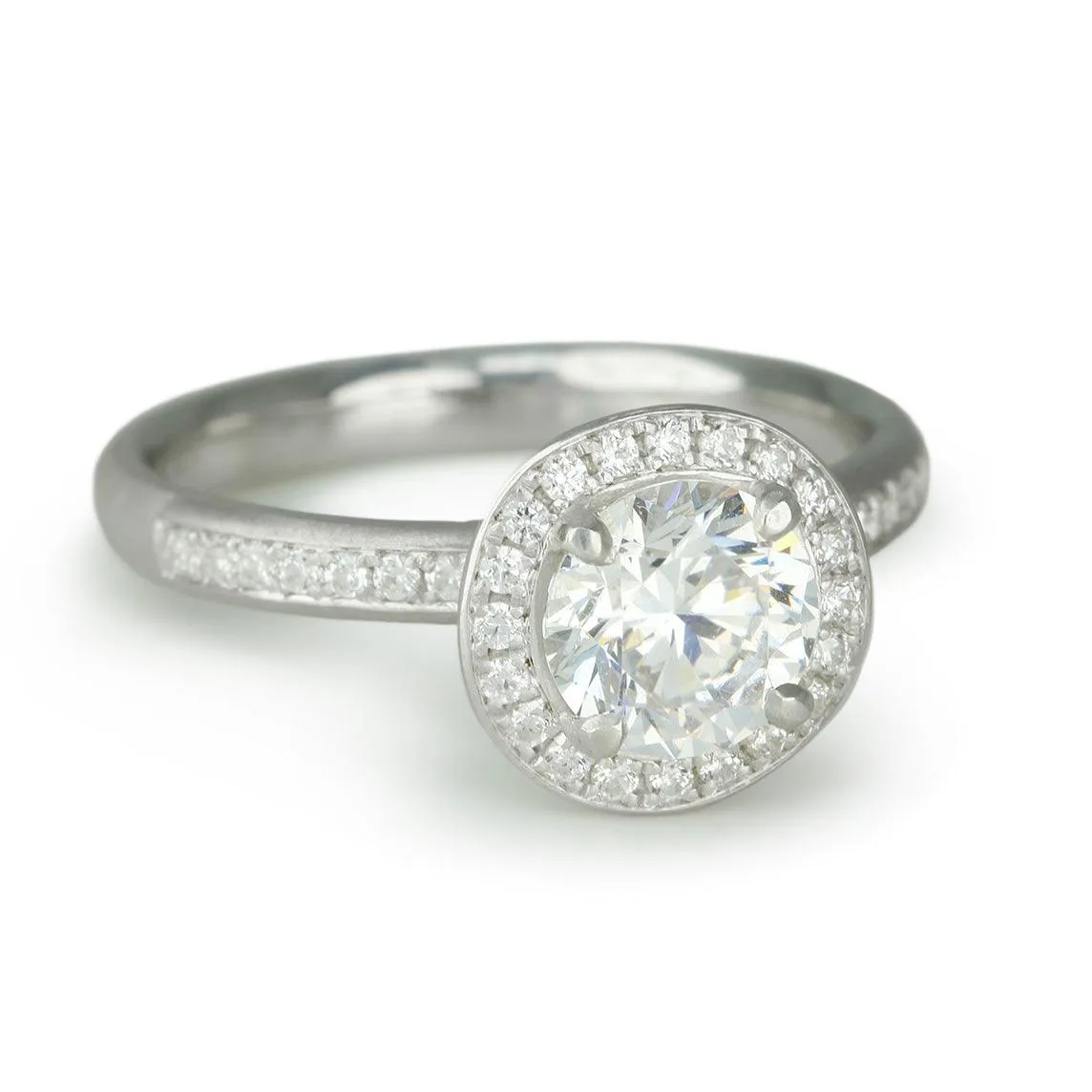"Original Halo" Mount with Pave Diamond Shoulders and Halo