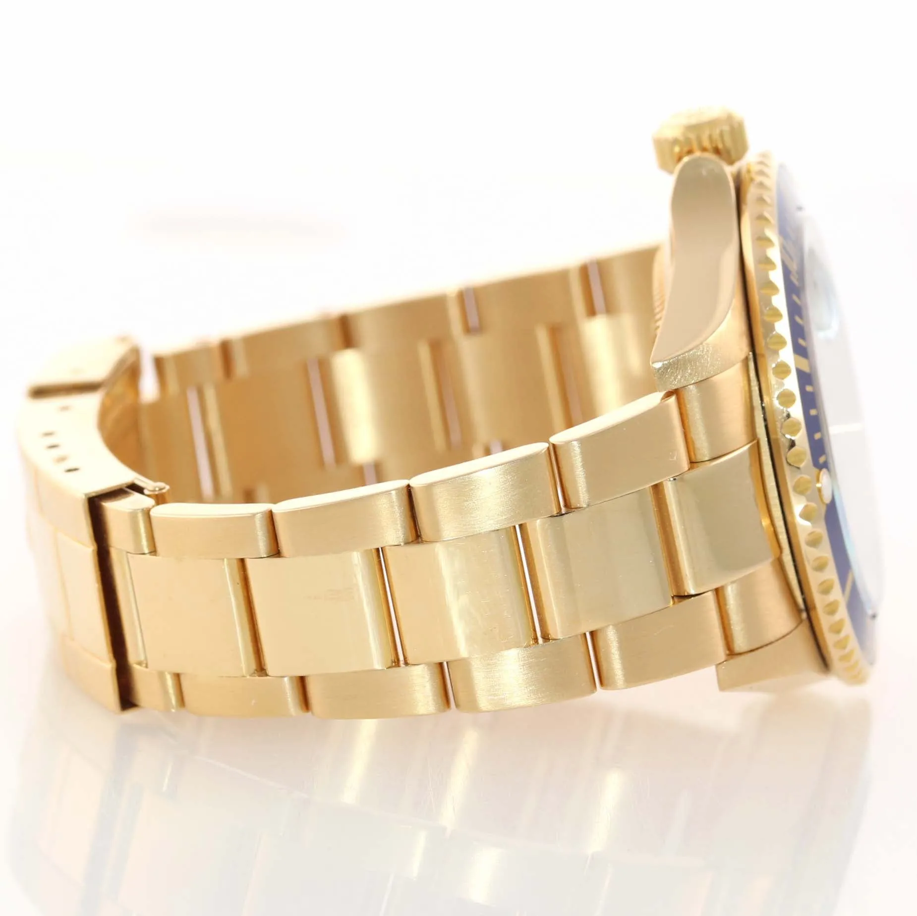REHAUT MINT 2007 Rolex 16618 Submariner 18K Yellow Gold Blue Sunburst Dial Watch