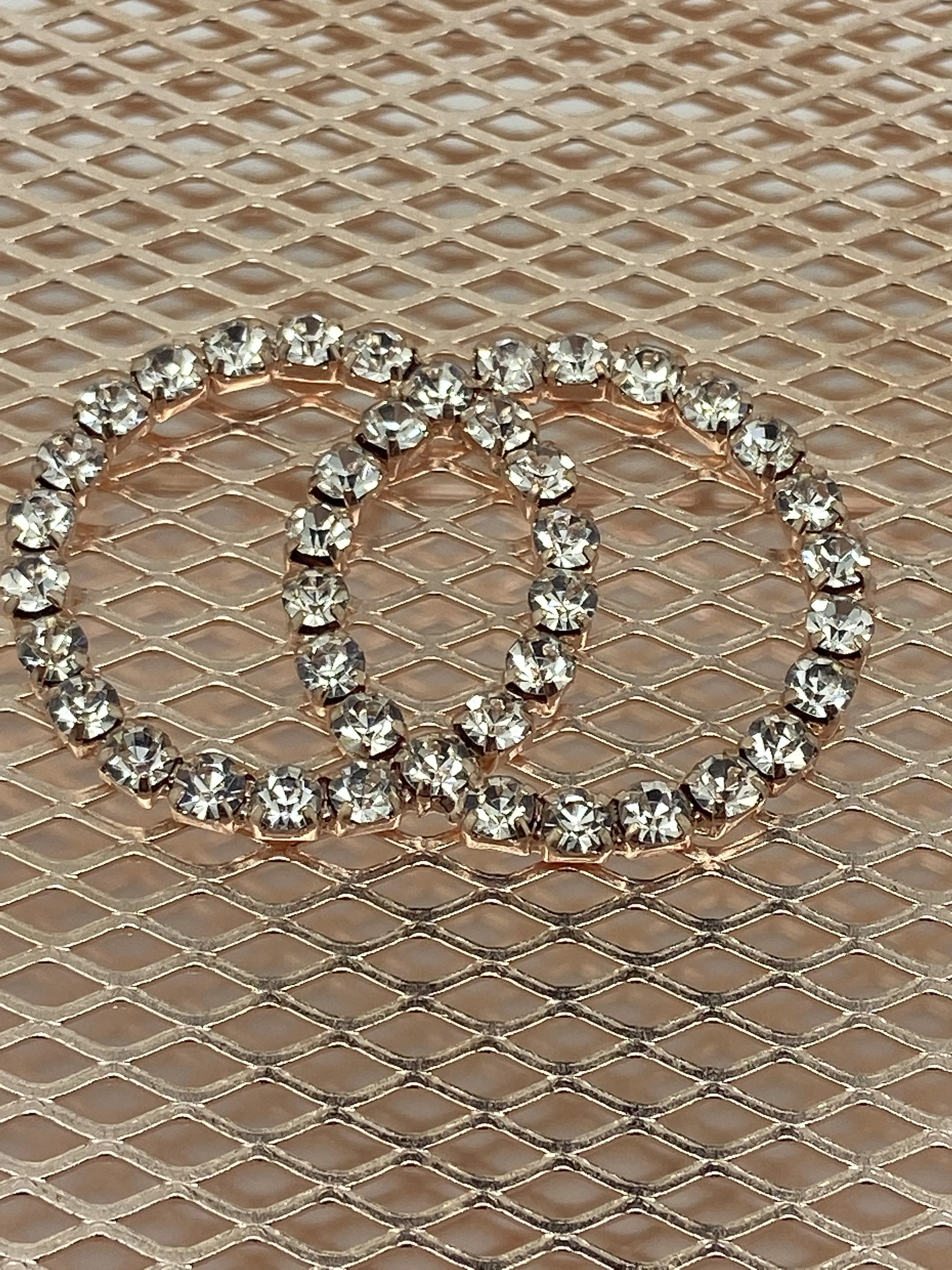 Rose Gold Mesh Box with Rhinestone Wedding Rings