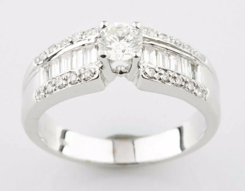 Round Brilliant Diamond 18k White Gold Solitaire Ring w/ Accents Size 6.5