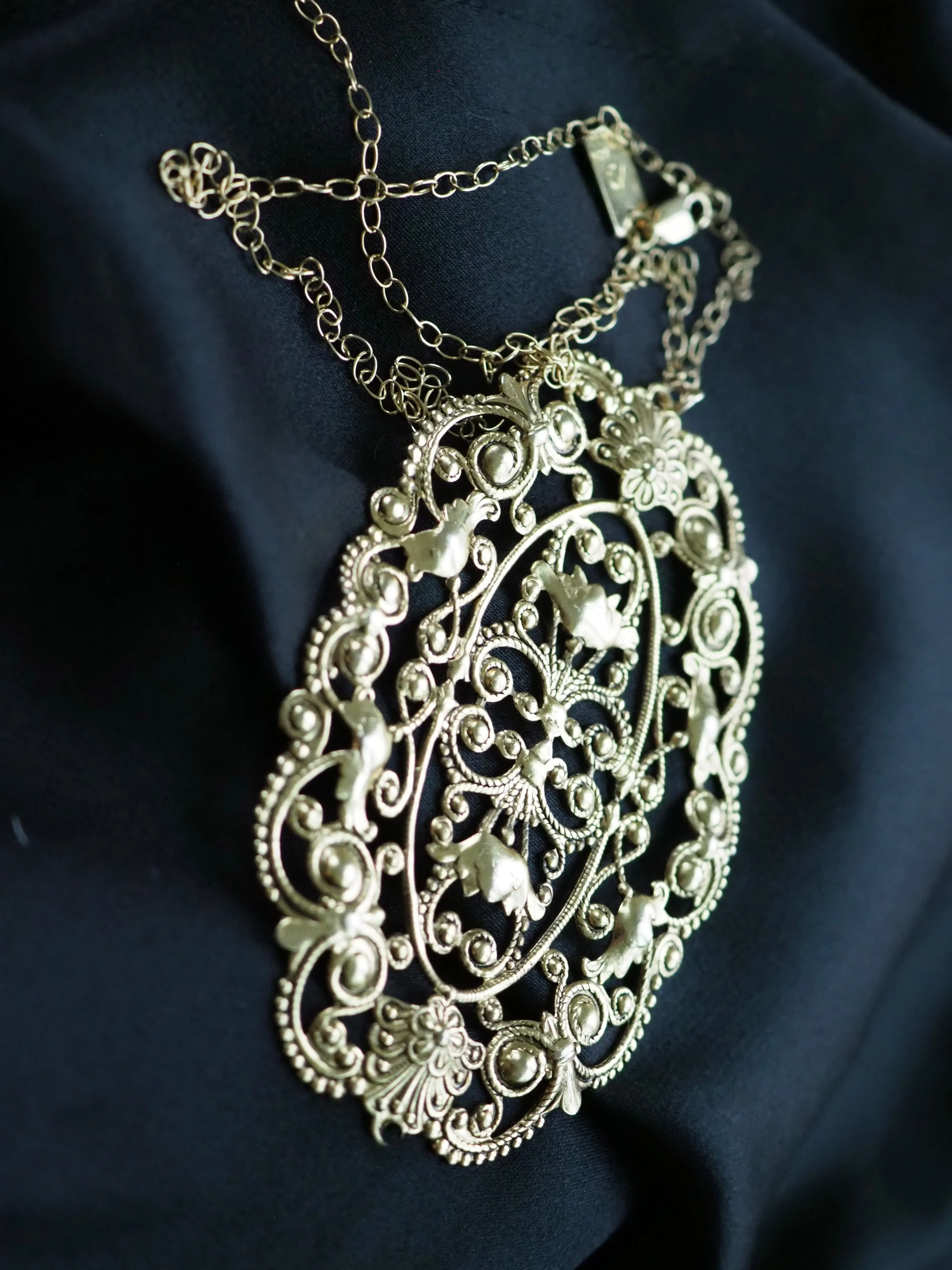 SADIE STATEMENT FILAGREE NECKLACE