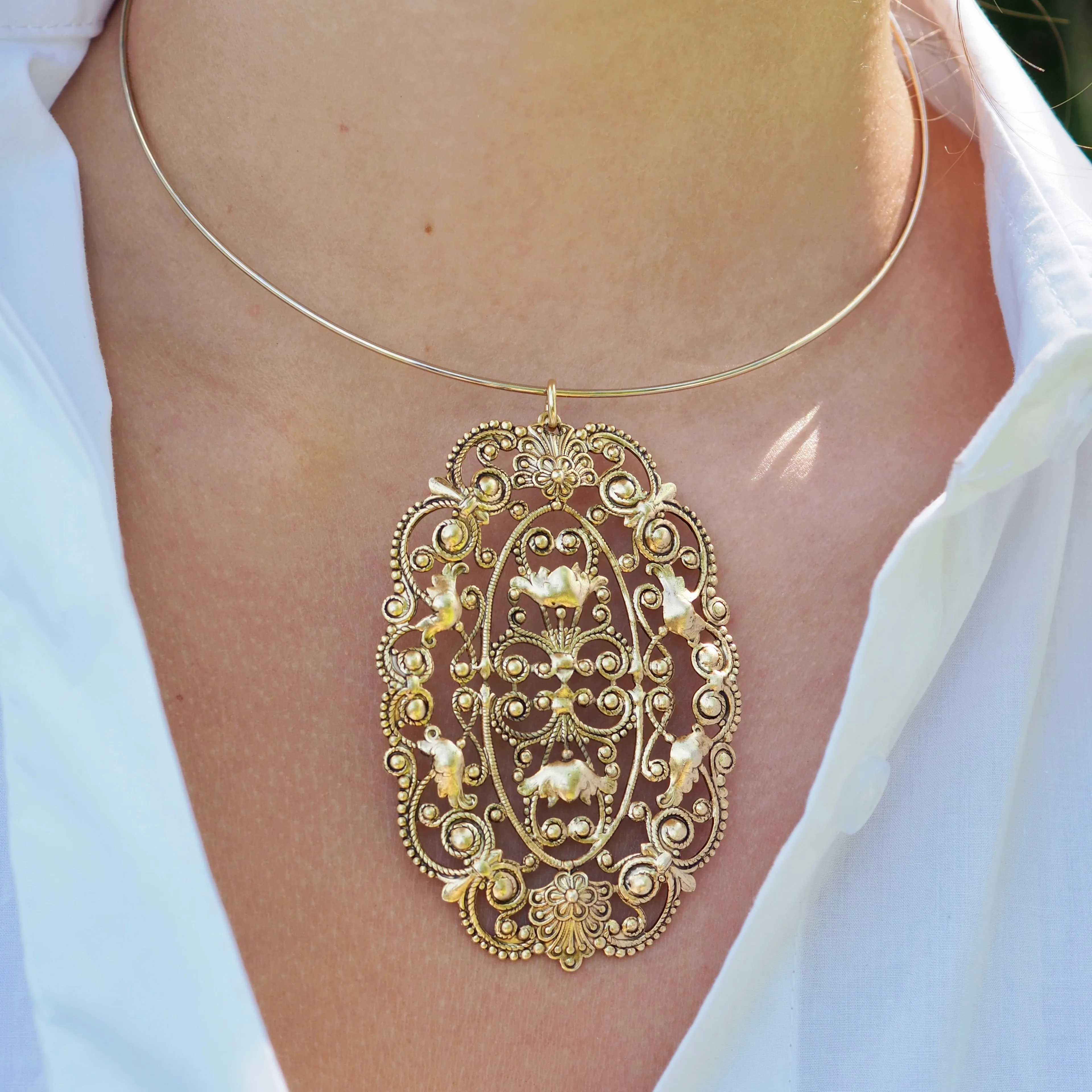 SADIE STATEMENT FILAGREE NECKLACE
